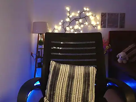 Moksha_ live sex cam