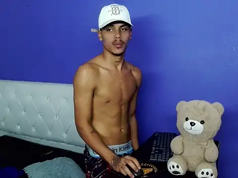 Angel_foxc13 webcam