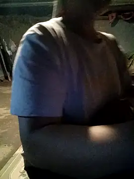 tuyet-nhi webcam