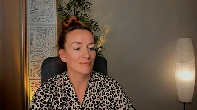 RebeccaMartinez webcam
