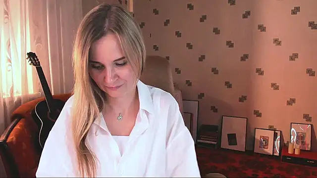 MiaSparkes webcam
