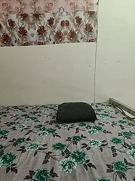 Cute_Kritika webcam