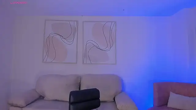 AmaraDivine webcam