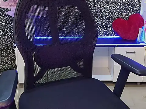 Black_magicwomen69 webcam
