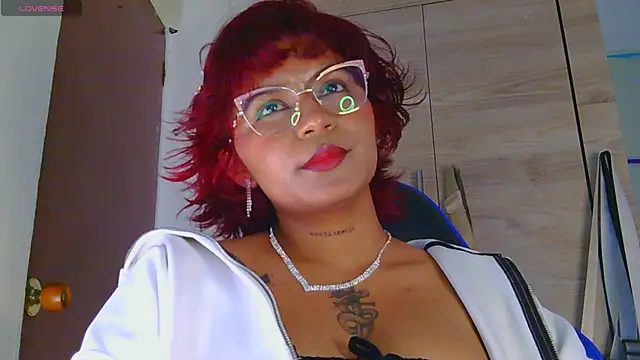 alessia_temptation live cam on StripChat