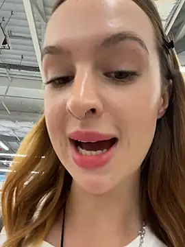 outdorable (F teen) - Riskily flash boobs in public mall