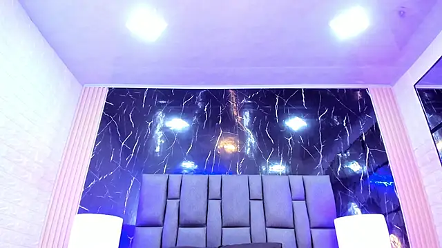 BustyGlow webcam