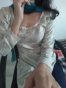 zoya_baby_ webcam