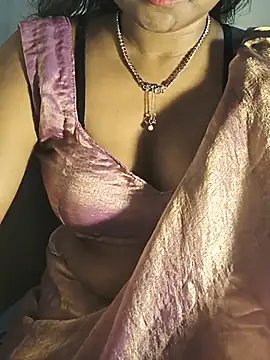 DIRTYSECRET_QUEEN_07 live cam on StripChat