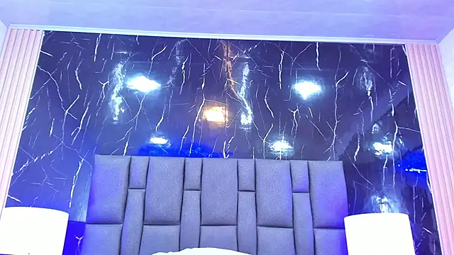 BustyGlow webcam