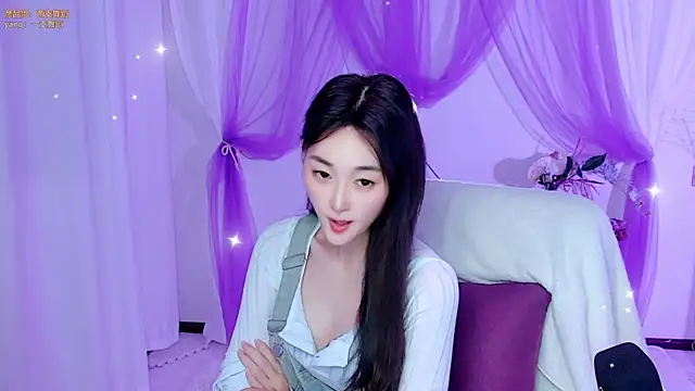 Tili_Lucky webcam