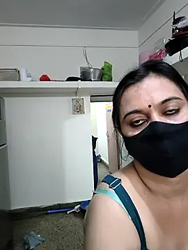 HeartlessGirl webcam