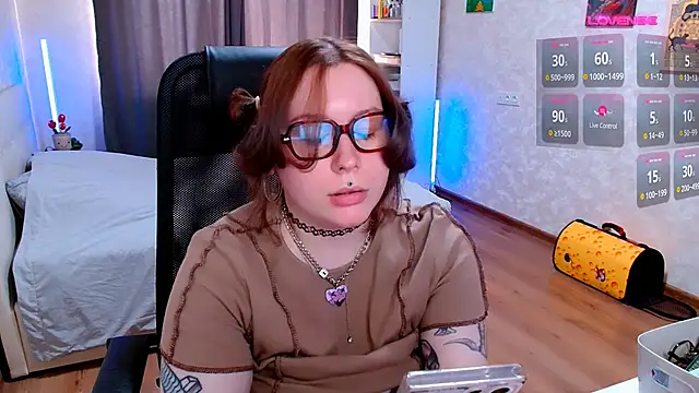 ur_geekgirl webcam