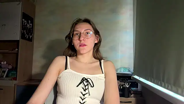 Miaaa_Moon webcam