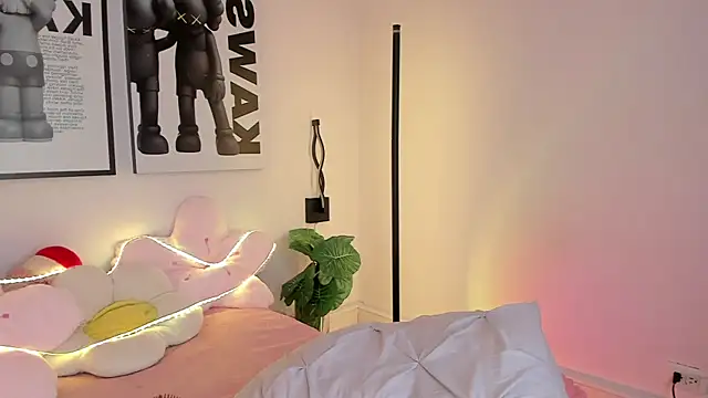 Hey_lucy__ webcam