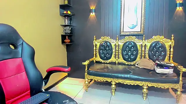 Sharlotte_Jones webcam