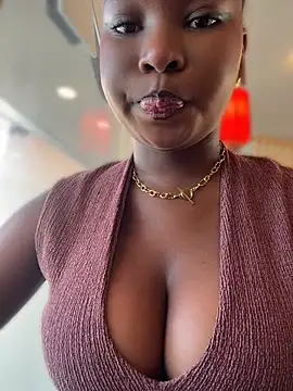 zoe215 webcam