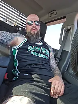 Beardedtattood webcam