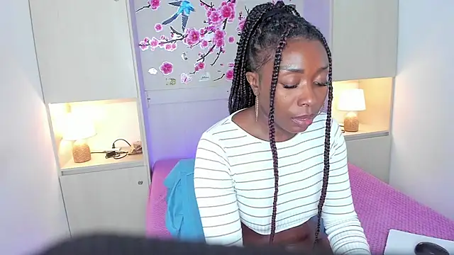 TaylorBloom webcam