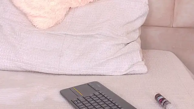 JosselynBrown webcam