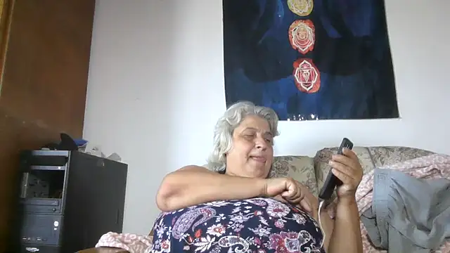 ExquisiteMature webcam