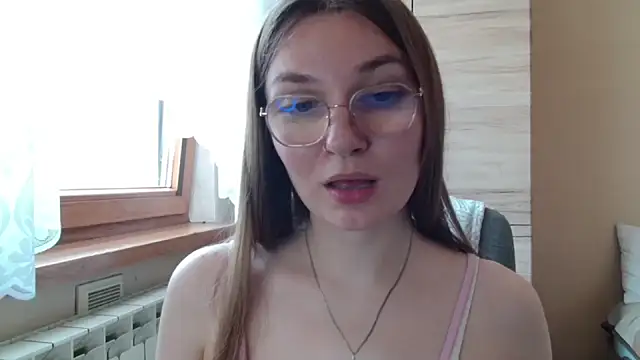 LooveELLYx webcam