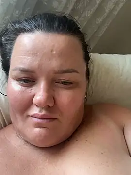 SunnyLeila2101 webcam