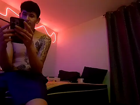 cheekyboyx webcam