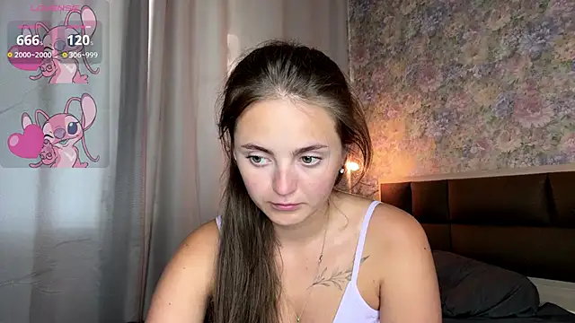 loradavi - LoraDavi's free webcam - UK Sex Cams