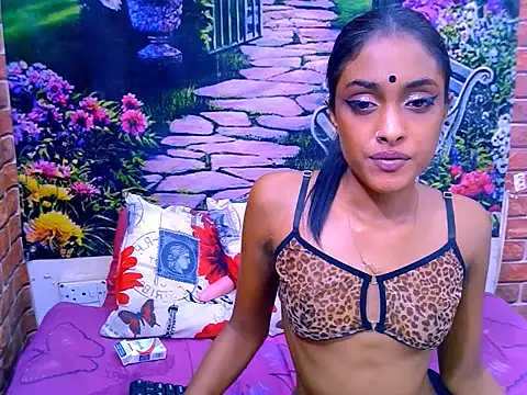 IndianPretty14u2Luv webcam