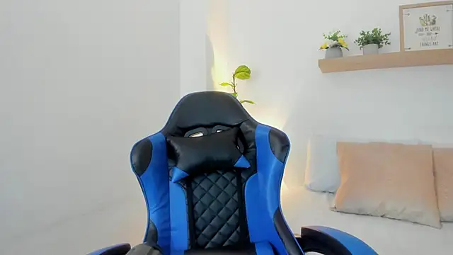 bella_99_ webcam