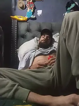 hairy_mannn webcam