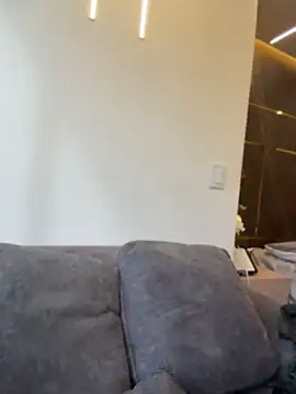 emily-Hornyy webcam