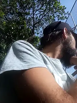 hairy_mannn webcam