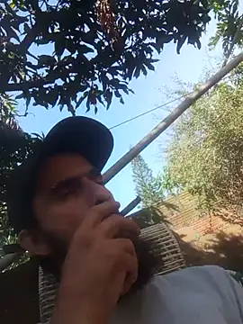 hairy_mannn webcam