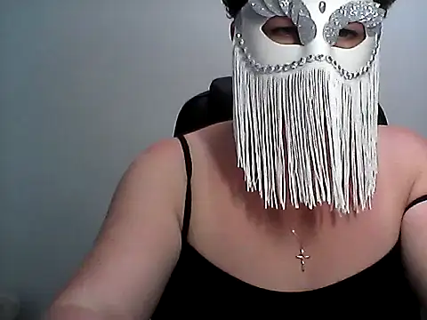EllaLove2277 webcam