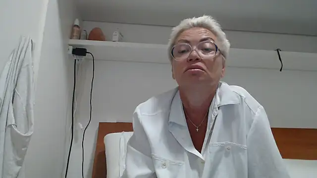 LindaL webcam
