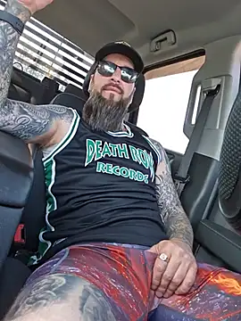 Beardedtattood live sex cam