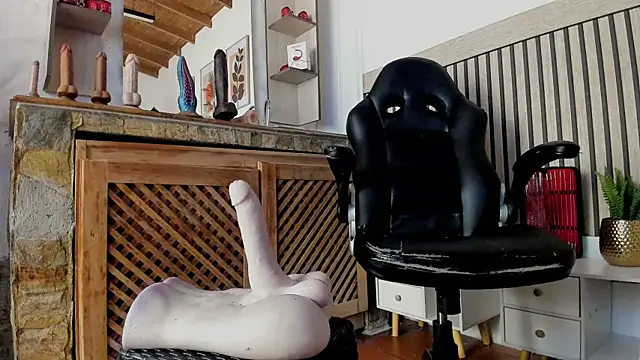 madame_ibby webcam