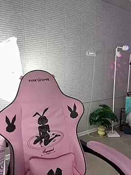 KimEvanss webcam