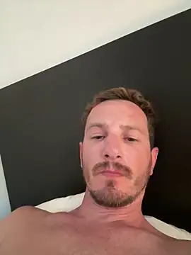 Oliverhnt's live cam