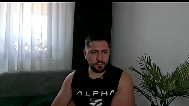 Gold_Alpha_Boy webcam