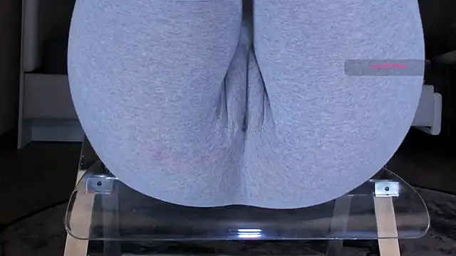 Cameltoe_squirt_inPants webcam