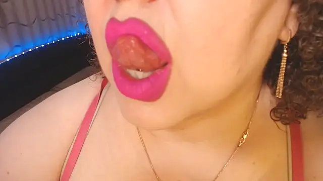 BustyKatty