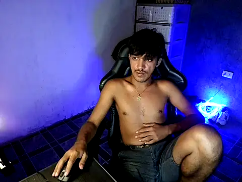 spicy_rowycam (M young) - Make Me Happy