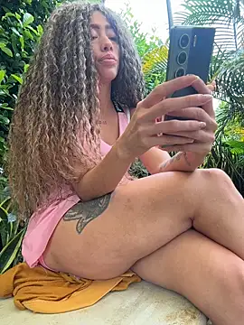 roxyrougee webcam