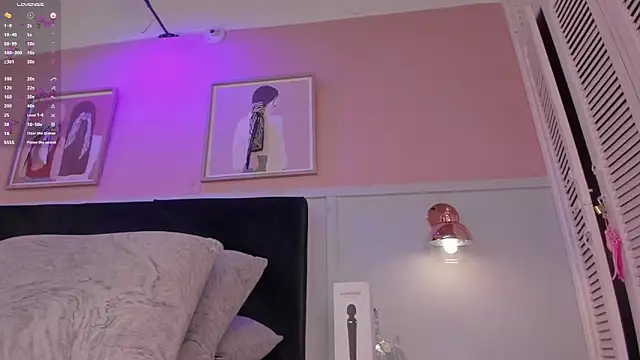elodie_walker webcam