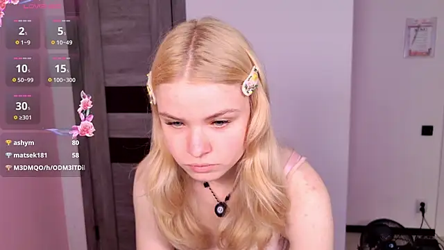 ChloeWells webcam