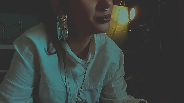 VivienDarkbloom webcam