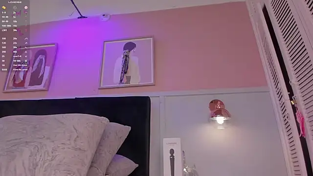 elodie_walker webcam